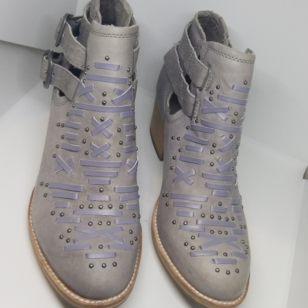 Caterpillar Women's Cheyenne Leather booties 5.5W